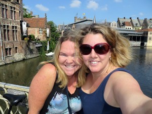 Erin-and-Jen-in-Ghent